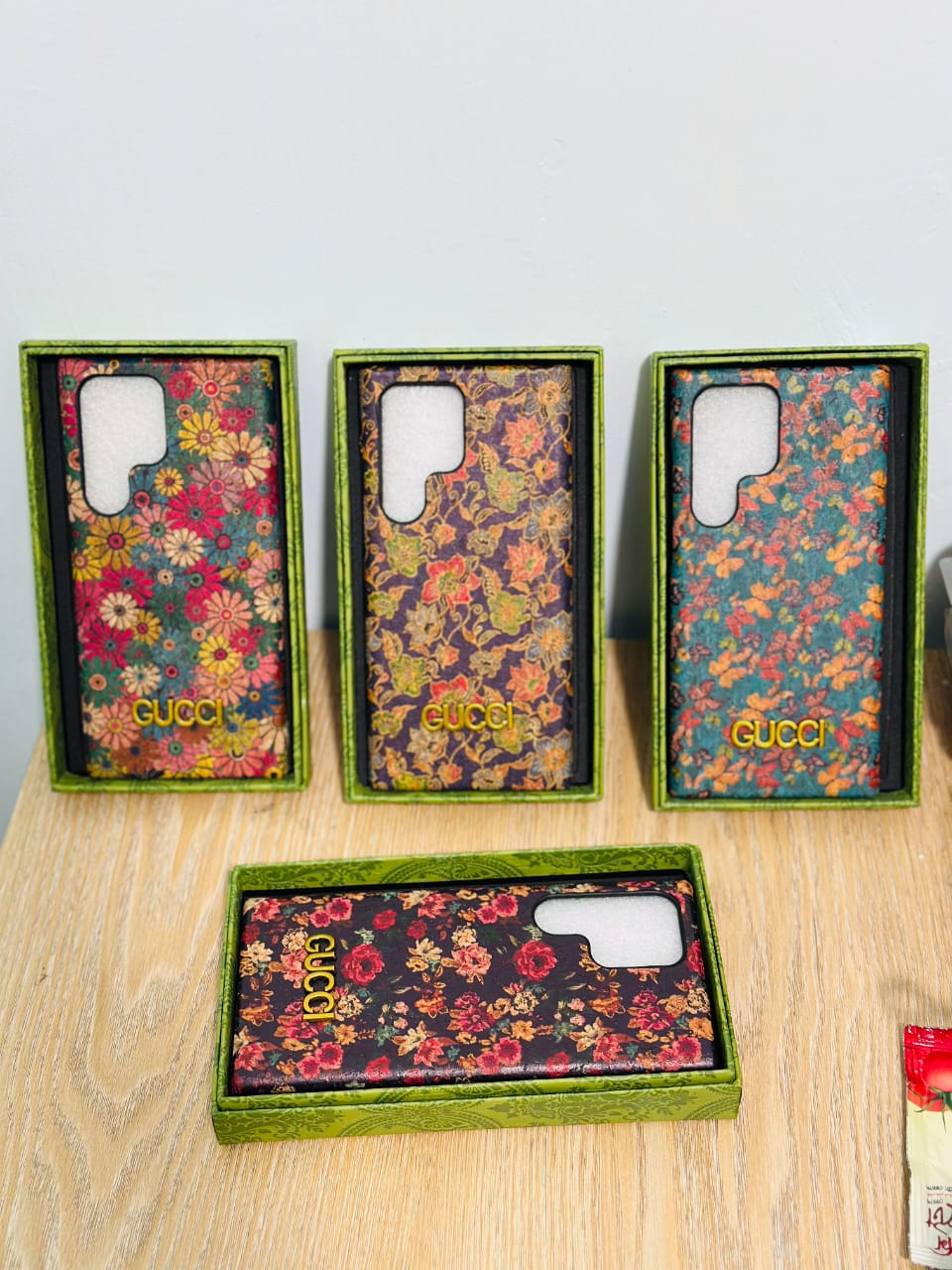 World Famous Branded Floral Print Gucci Style Case for Samsung Galaxy