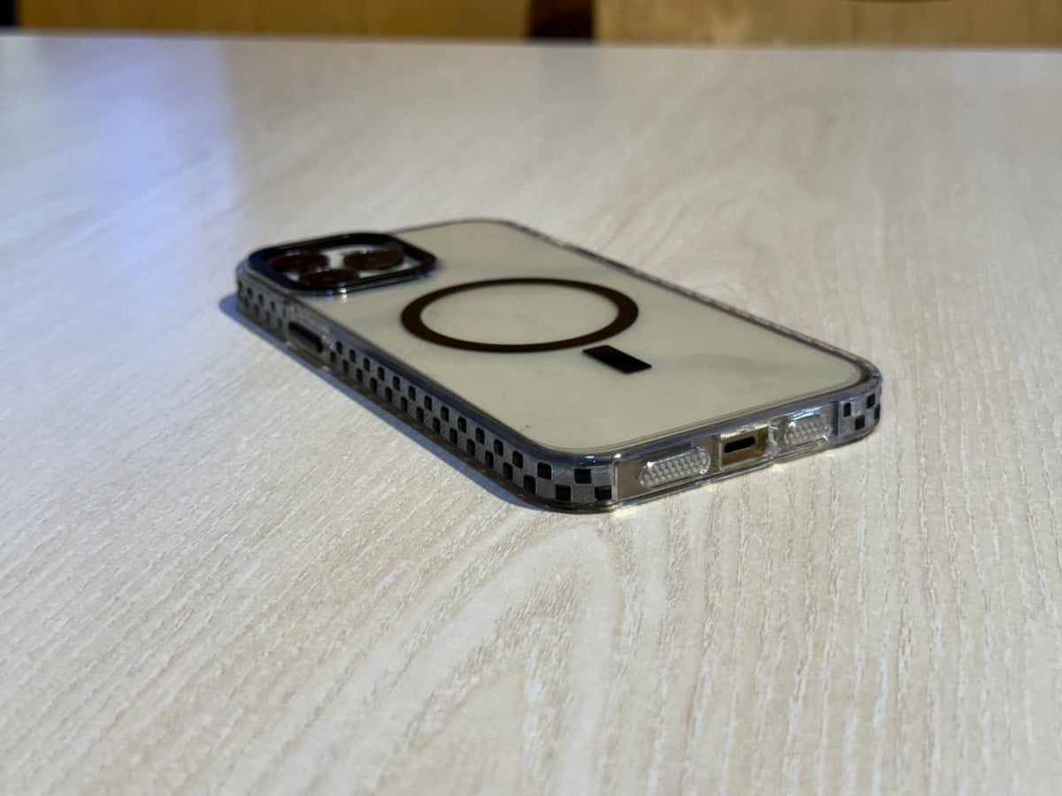 MagSafe Clear iPhone Case – Stock Clearance